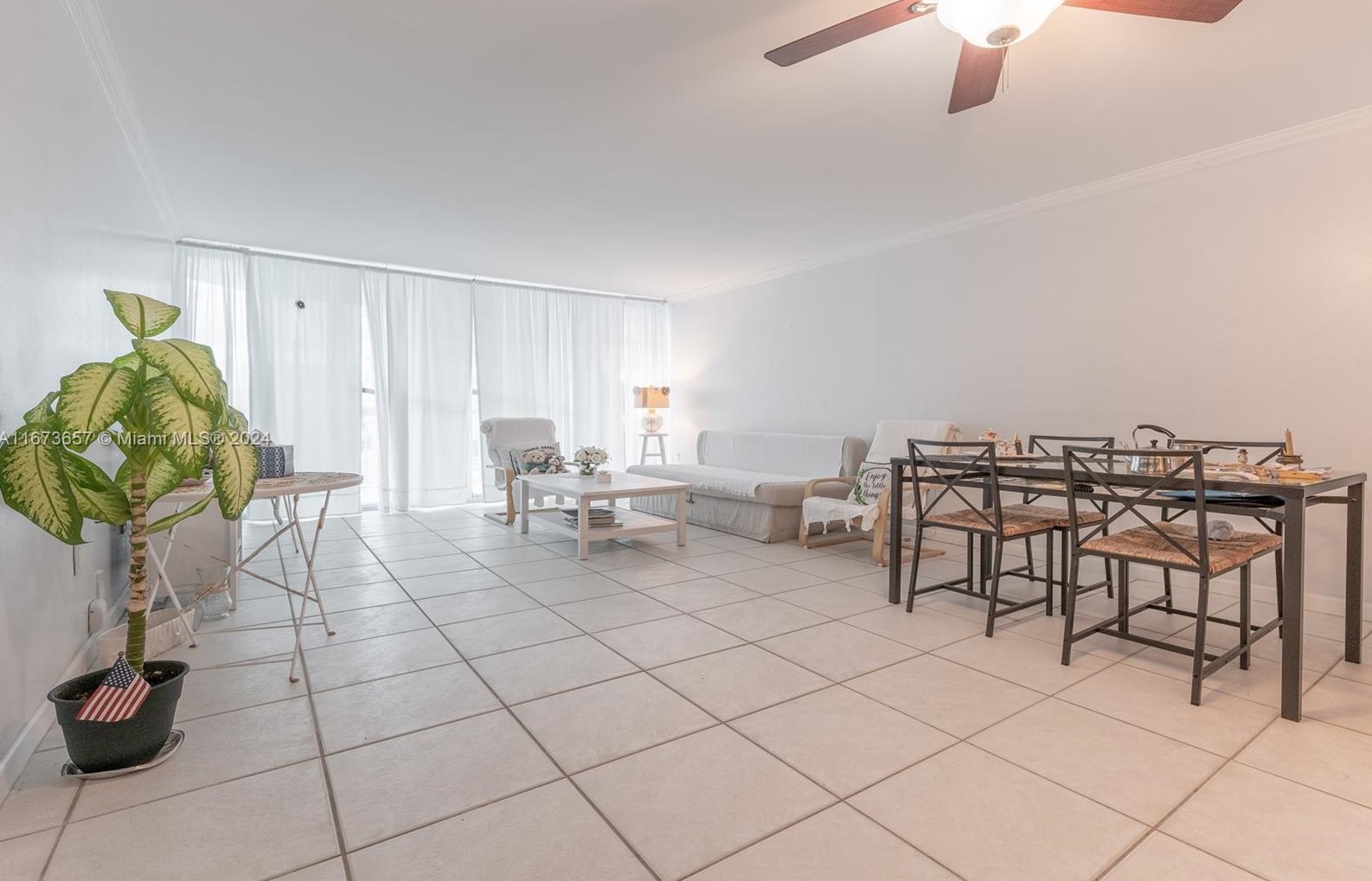 18071 Biscayne Blvd, Miami, FL 33160-2524