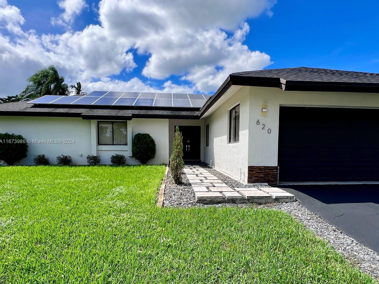 620 Sw 98th Terrace, Hollywood, FL 33025