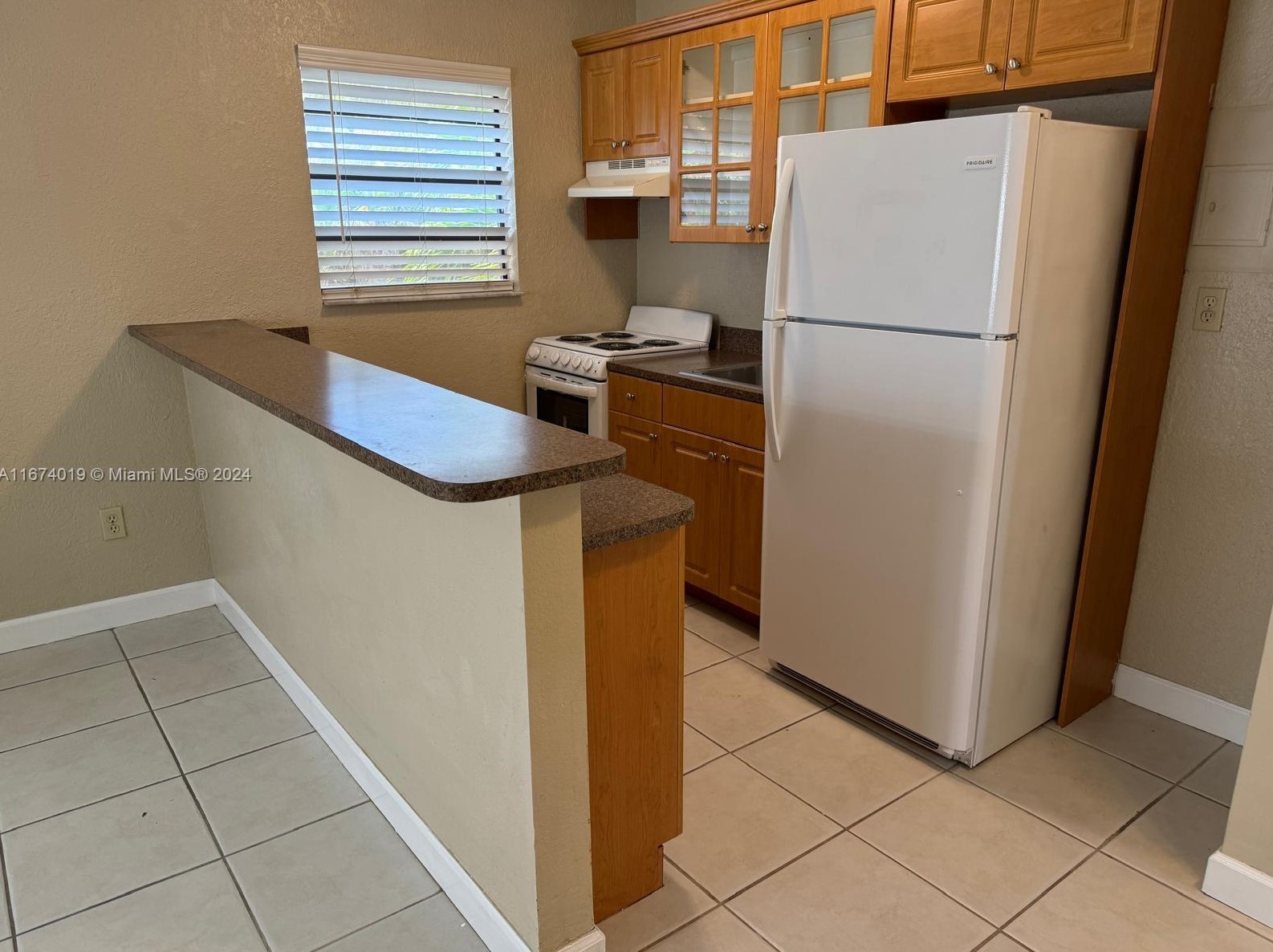 9751 Wayne Ave #6, Miami, FL 33157