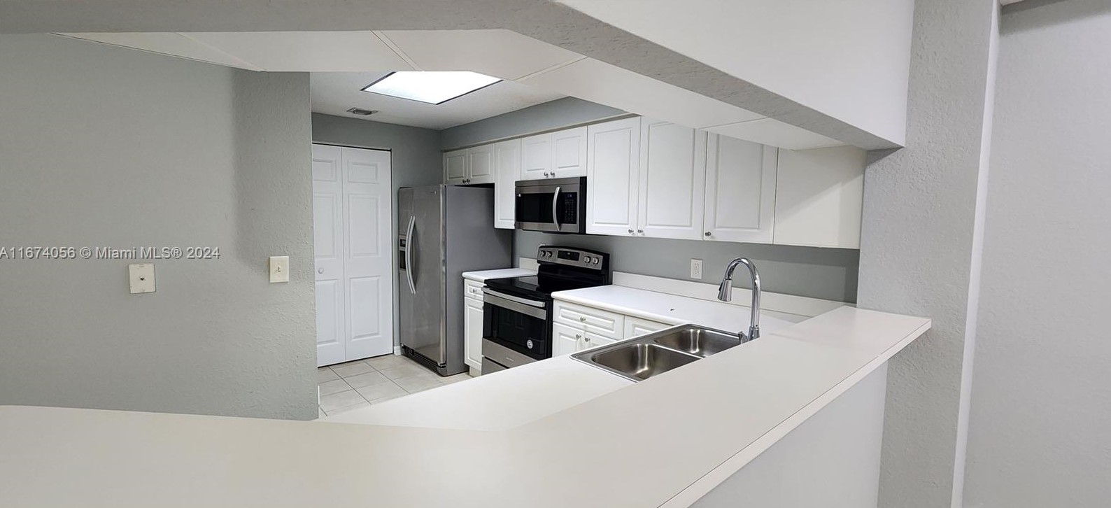 2728 Anzio Ct #306, West Palm Beach, FL 33410