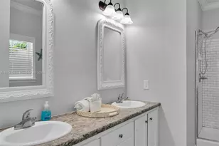 121 Venetian Dr, Islamorada, FL 33036 - Photo 14