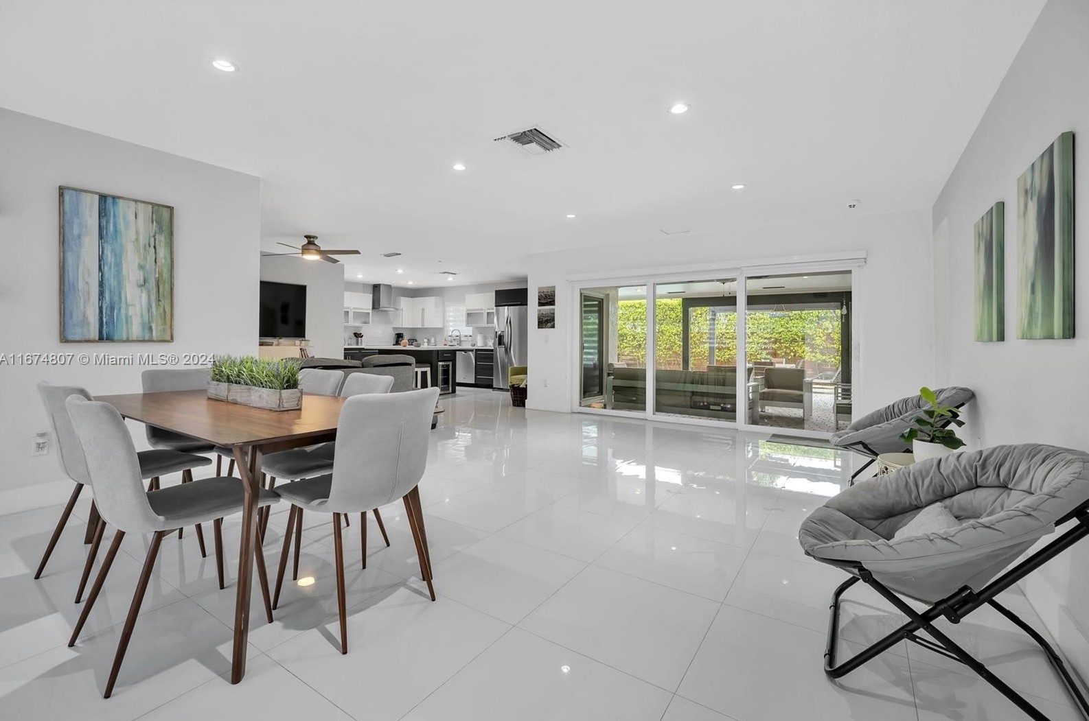 800 91 Ave, Hollywood FL  33024-6436 exterior