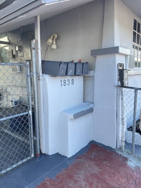 1838 1st St, Miami FL 33125-5472 exterior