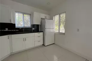 242 NE 55th Terrace, Miami, FL 33137 - Photo 4