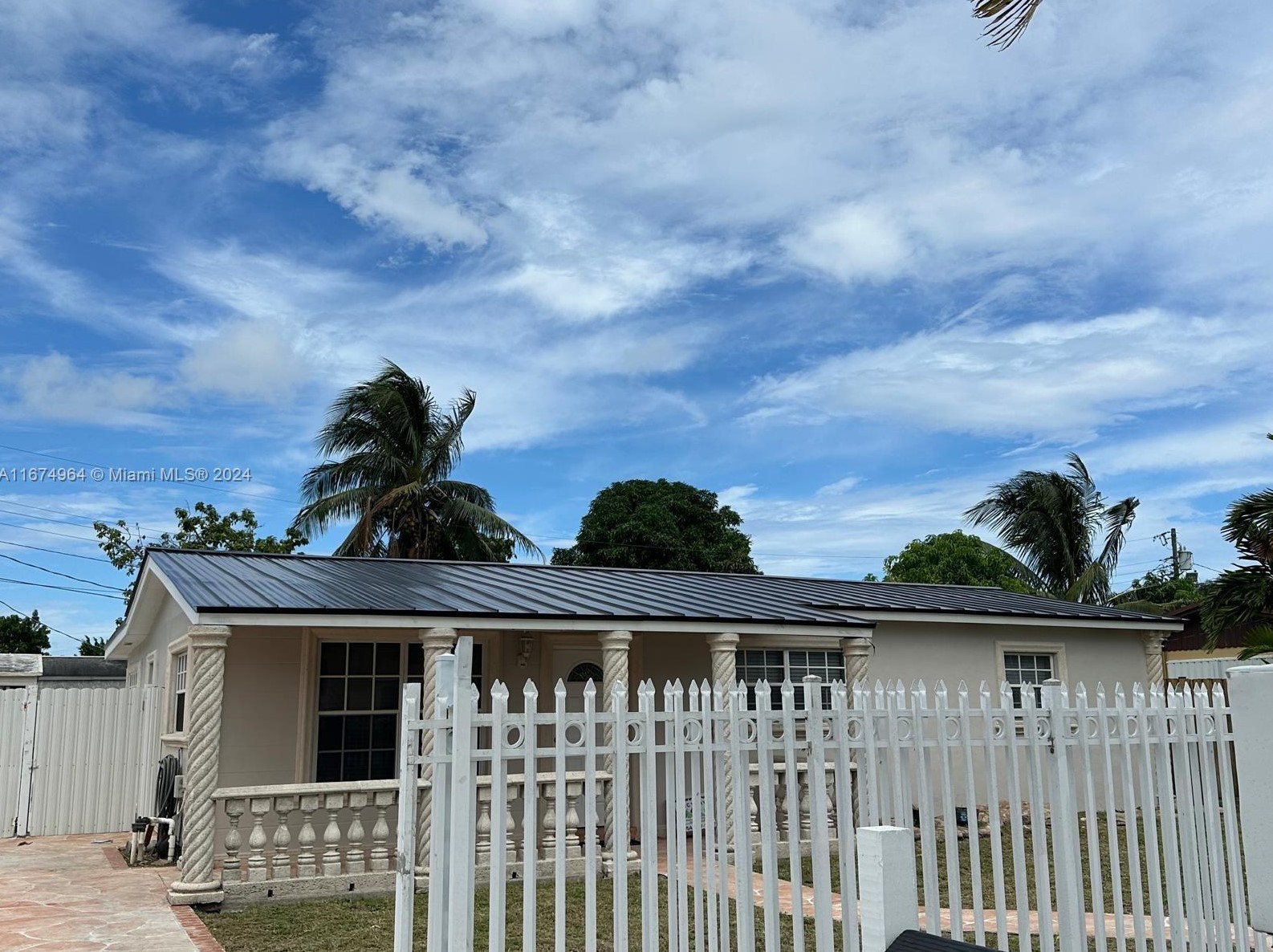 1321 Ne 213th Terrace #1321, Miami, FL 33179