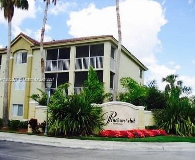 410 S Park Rd #1-106, Hollywood, FL 33021
