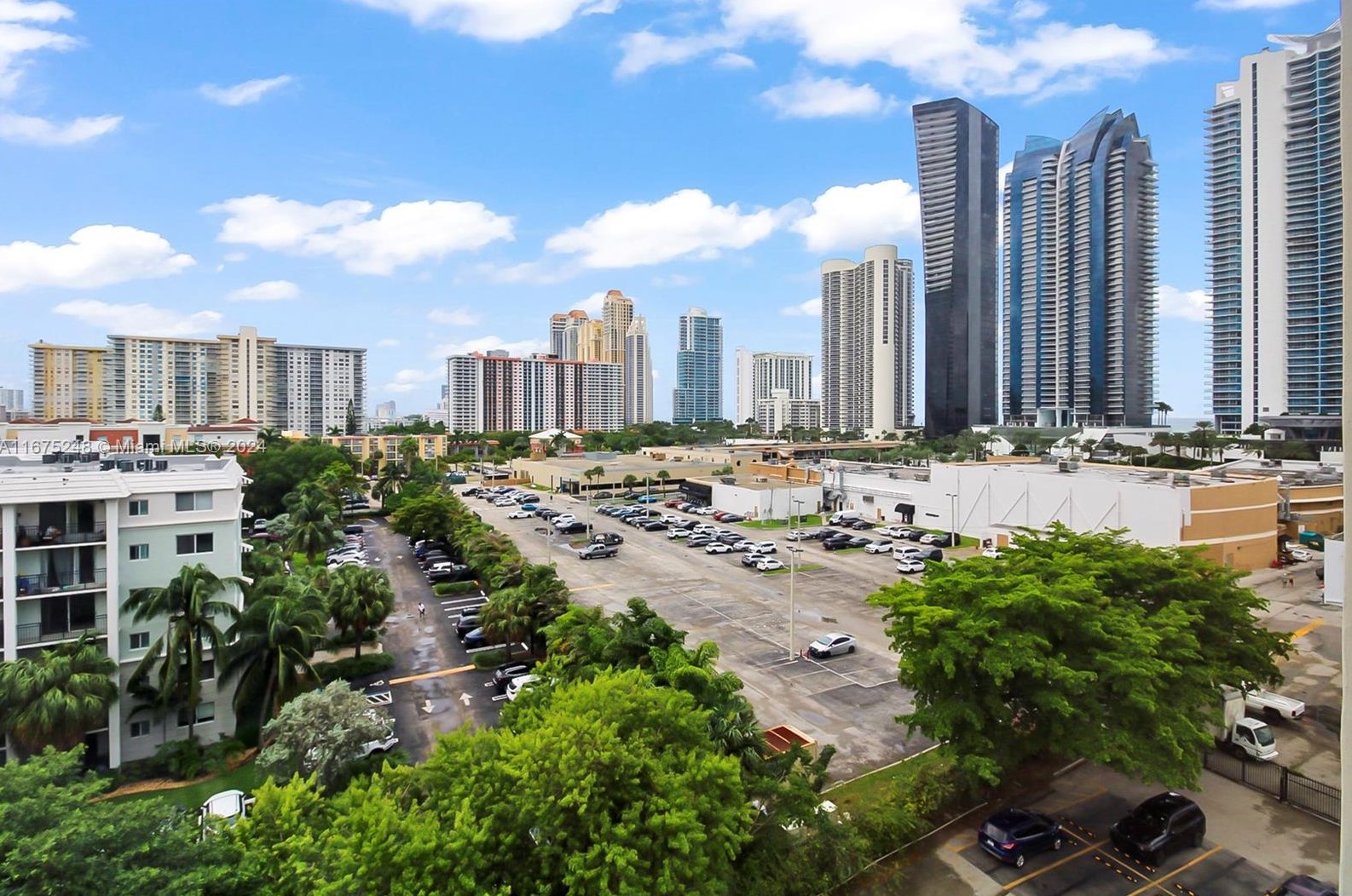 17021 Bay Rd, Miami FL  33160-3684 exterior