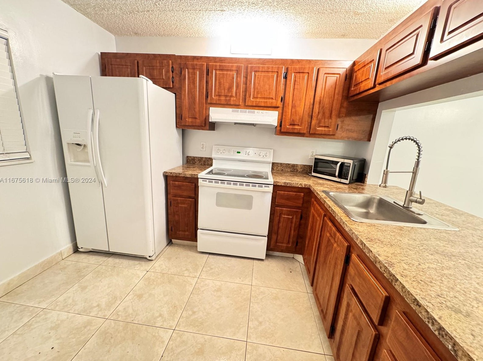 174 Nw 92nd Ave #106, Hollywood, FL 33024