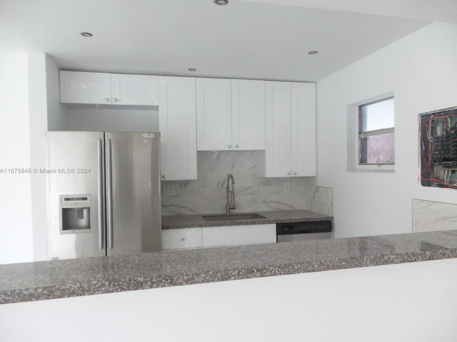 399 72nd Ave, Miami, FL 33126-4334