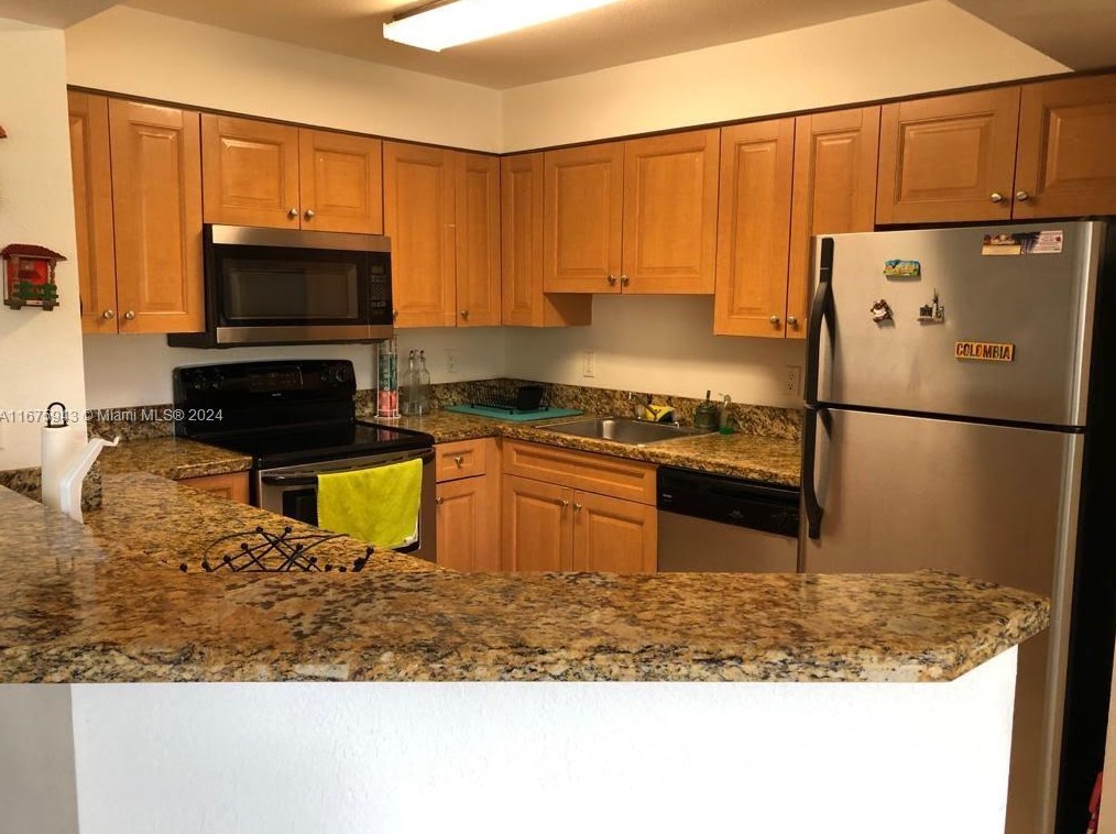 5231 Geneva Way #306, Miami, FL 33166