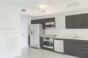90 SW 3 St, Miami, FL 33130 - Photo 8