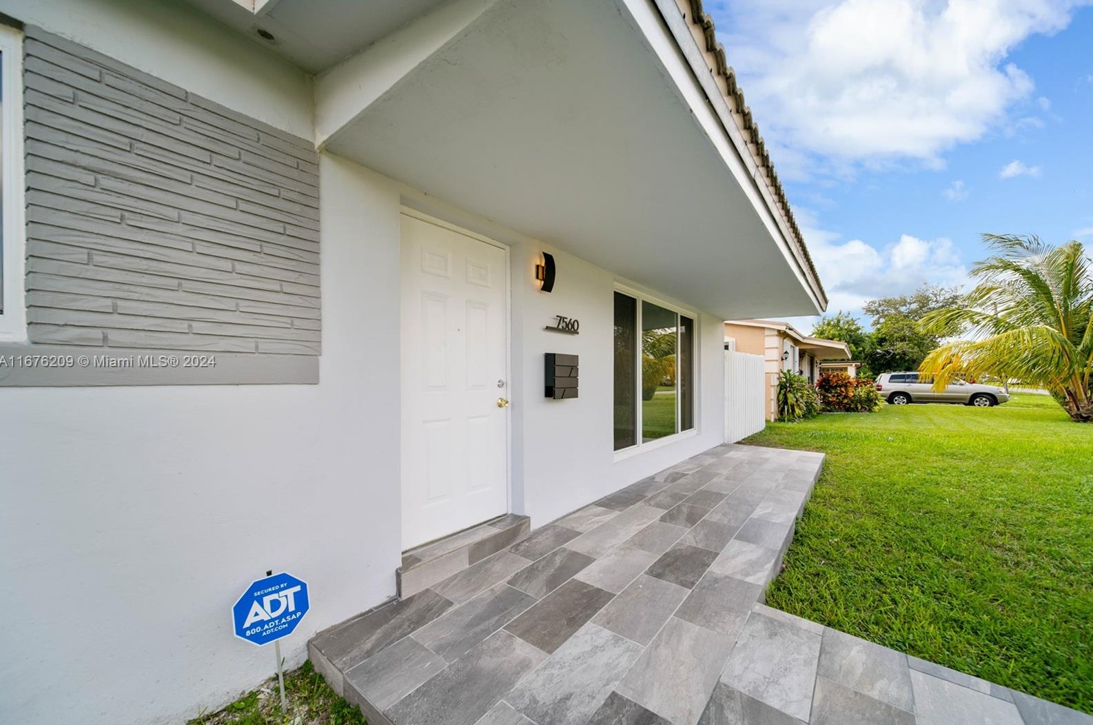 7560 Tropicana St #7560, Hollywood, FL 33023