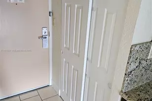 19201 Collins Ave, Sunny Isles Beach, FL 33160 - Photo 28