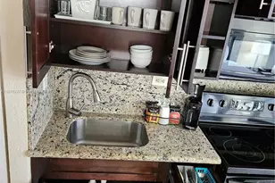 19201 Collins Ave, Sunny Isles Beach, FL 33160 - Photo 8