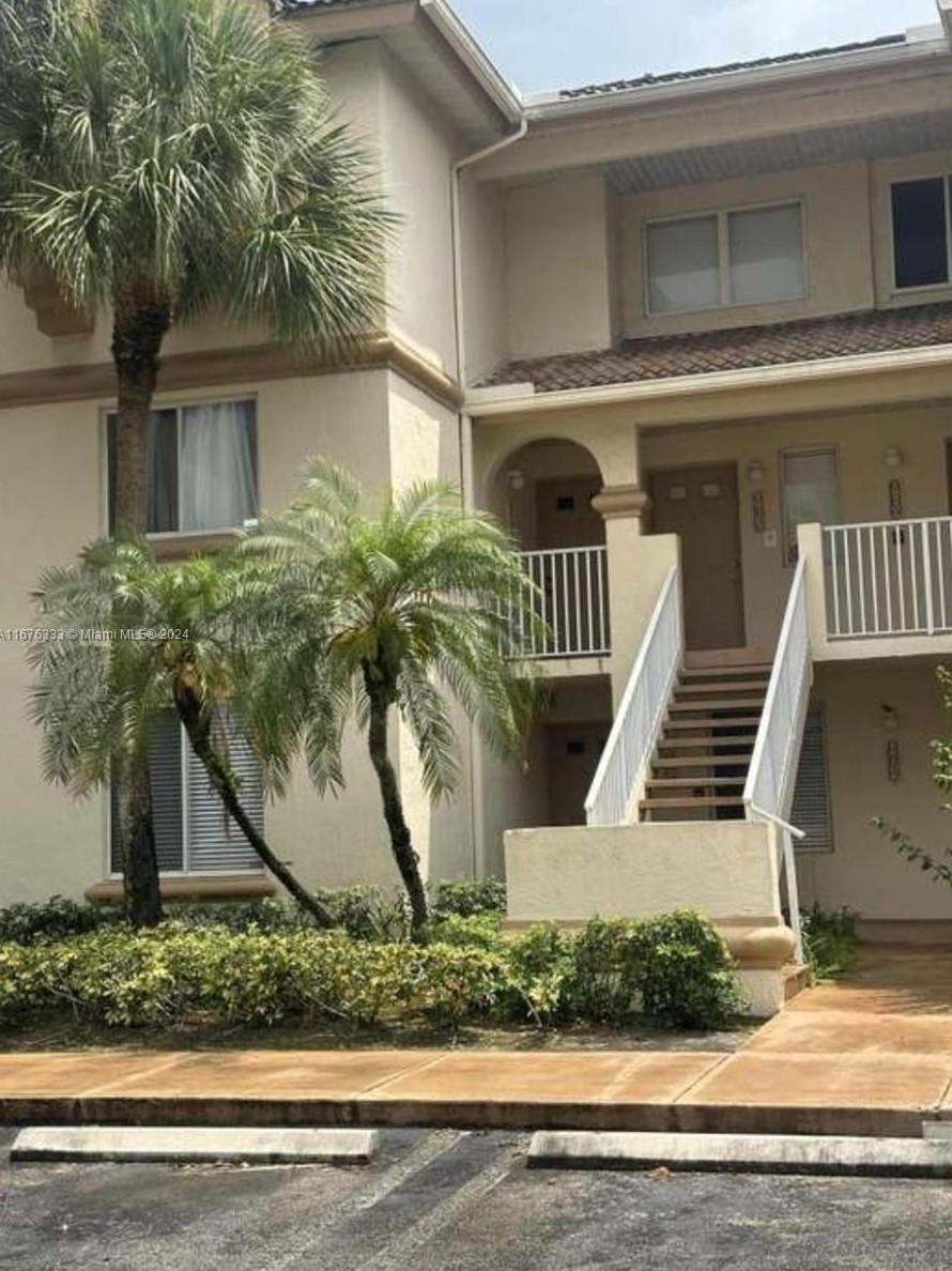 3103 Glenmoor Dr, West Palm Beach, FL 33409-2707