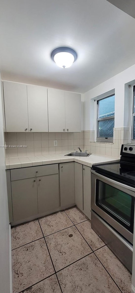 1845 11th St, Miami FL  33135-5109 exterior