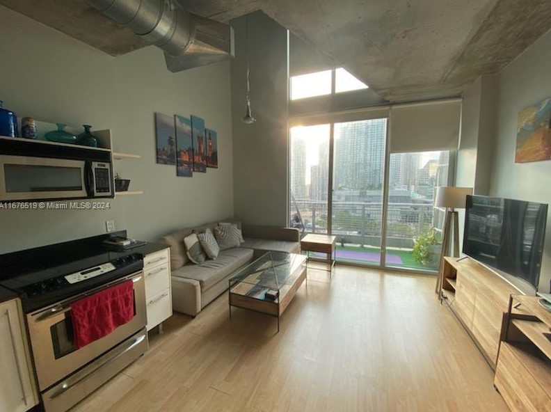 690 Sw 1st Ct #1718, Miami Beach, FL 33130