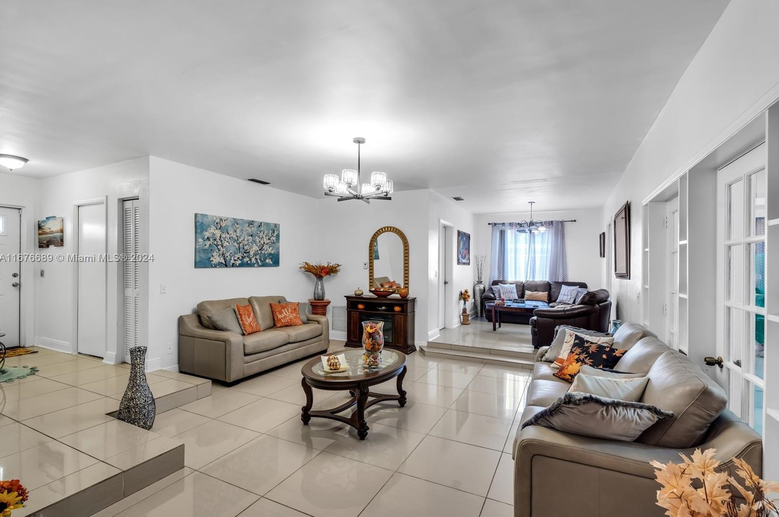 3265 211th St, Miami FL  33056-1003 exterior