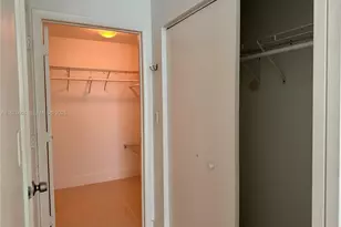 90 SW 3 St, Miami, FL 33130 - Photo 16