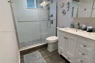 39 Lake Shore Dr, Key Largo, FL 33037 - Photo 18