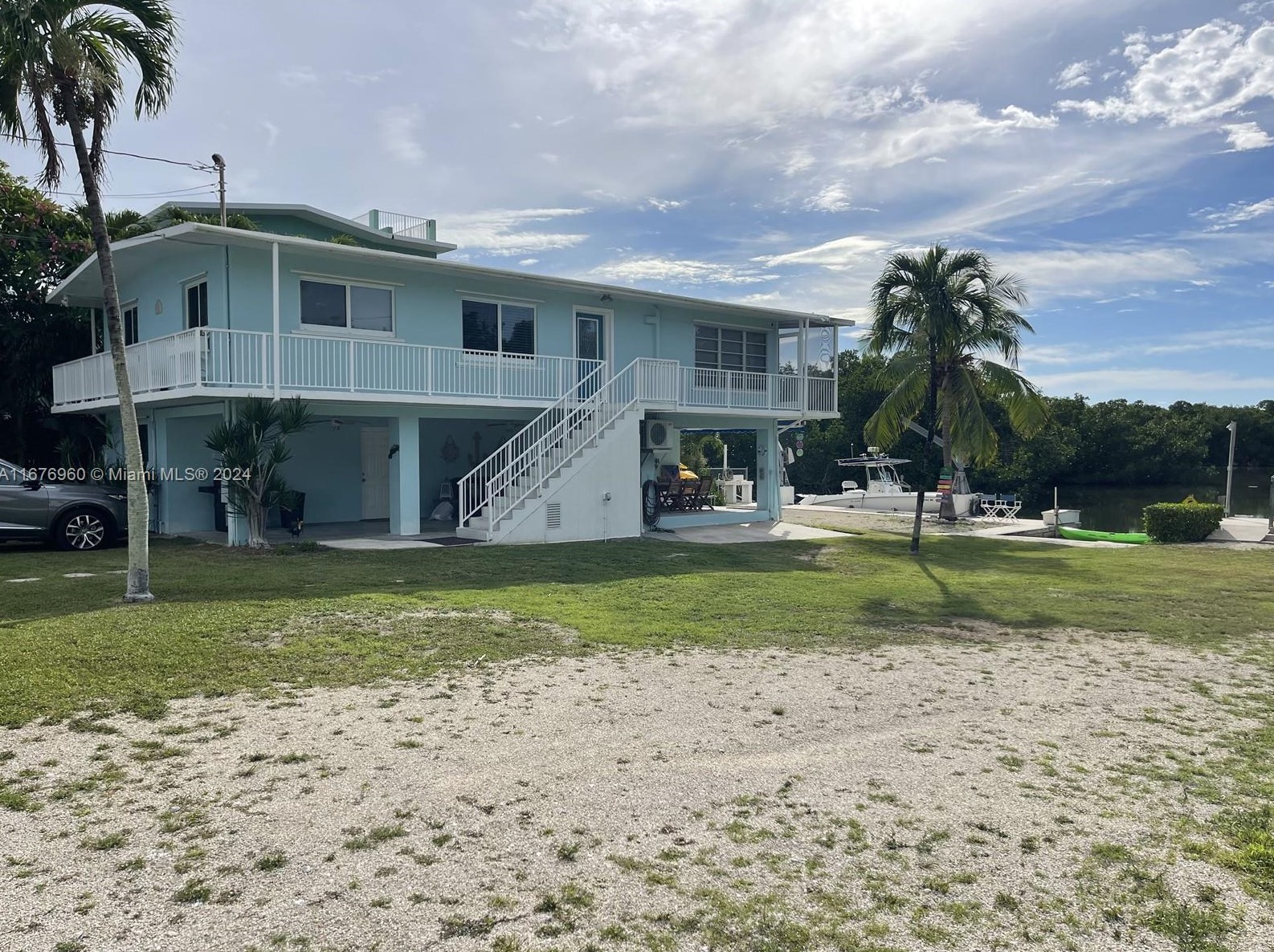 39 Lake Shore Dr, Key Largo, FL 33037