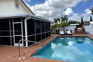 411 SE 7th St, Dania Beach, FL 33004 - Photo 2