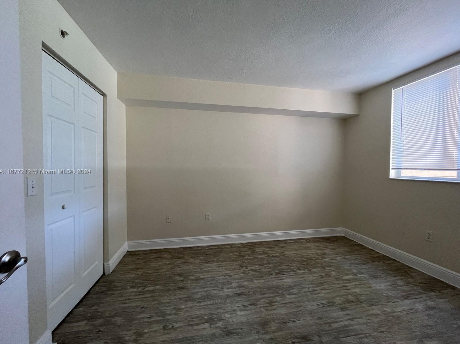 13770 3rd Ct, Miami FL  33161-3628 exterior