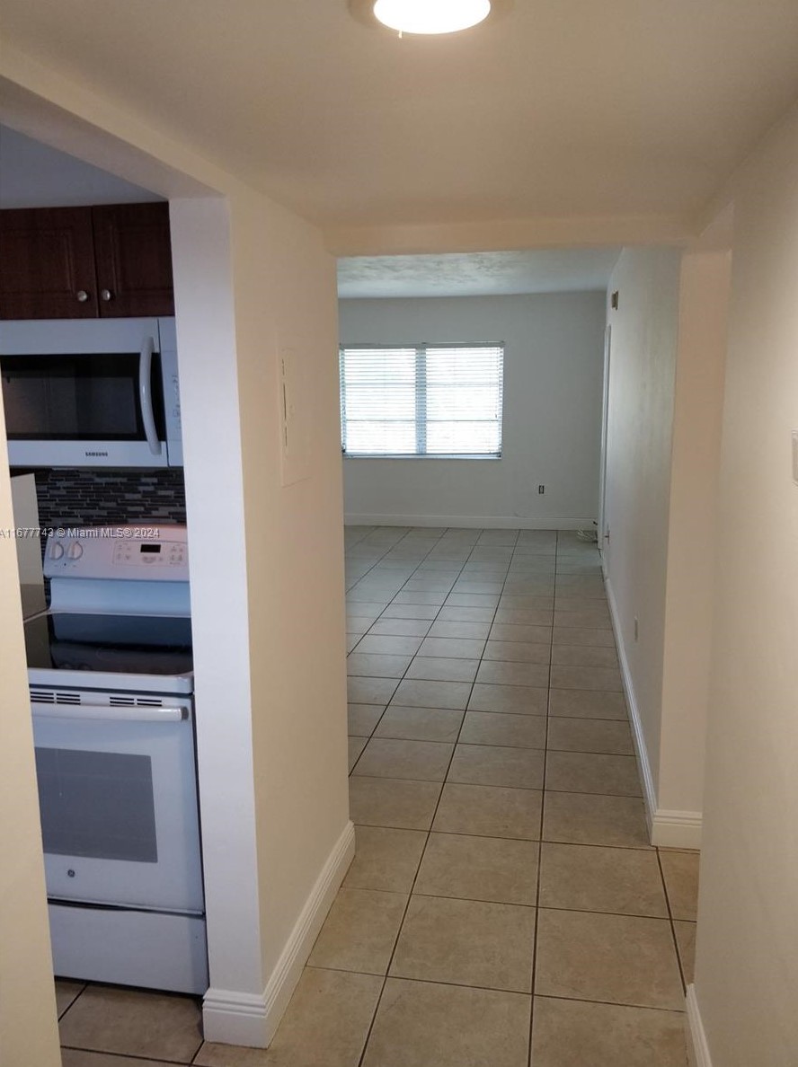 18700 Ne 3rd Ct #624, Miami, FL 33179
