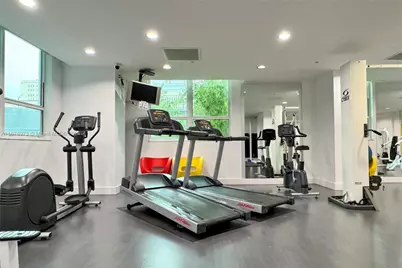 234 NE 3rd St #401, Miami, FL 33132 - Photo 42