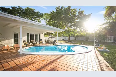 13550 SW 99th Pl, Miami, FL 33176 - Photo 6