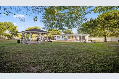 13550 SW 99th Pl, Miami, FL 33176 - Photo 8