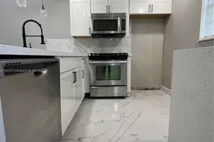 5102 NW 36th St, Lauderdale Lakes, FL 33319 - Photo 6