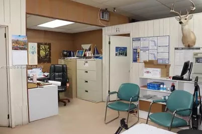 5500 SW 8th St #Pharmacy, Coral Gables, FL 33134 - Photo 10