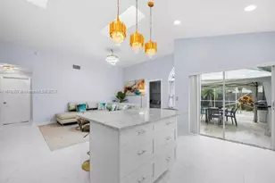 2002 Lake Breeze Ct, Wellington, FL 33414 - Photo 12