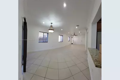 3377 NE 4th St, Homestead, FL 33033 - Photo 8