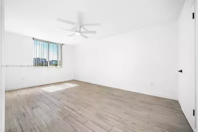 1010 NW 11th St #507, Miami, FL 33136 - Photo 18