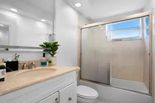 1300 Lincoln Rd, Miami Beach, FL 33139 - Photo 18