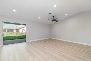 129 SW 9th Pl, Cape Coral, FL 33991 - Photo 10
