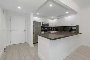 2301 Collins Ave, Miami Beach, FL 33139 - Photo 12
