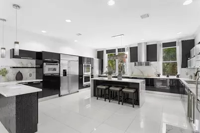 19555 NE 37th Ave, Aventura, FL 33180 - Photo 20