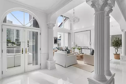 19555 NE 37th Ave, Aventura, FL 33180 - Photo 10