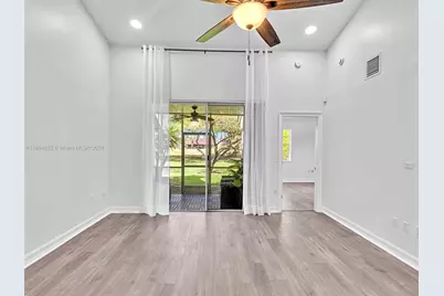 8257 NW 70th St, Tamarac, FL 33321 - Photo 1