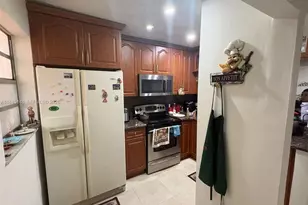 6055 W 19th Ave, Hialeah, FL 33012 - Photo 4