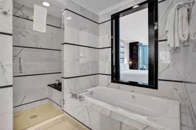 4391 Collins Ave #915, Miami Beach, FL 33140 - Photo 22