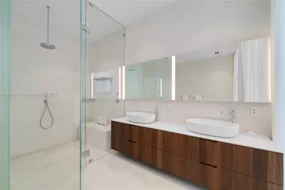 1041 W 48th St, Miami Beach, FL 33140 - Photo 24