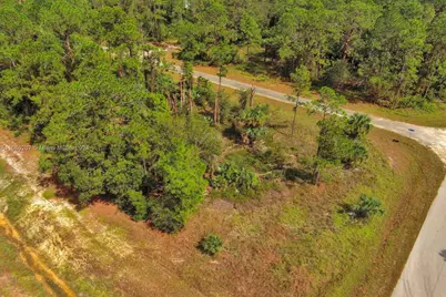 158 Nagel Ave S, Lehigh Acres, FL 33974 - Photo 8