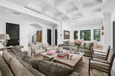 250 Buttonwood Drive, Key Biscayne, FL 33149 - Photo 6