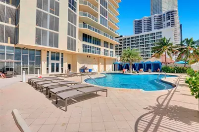 16699 Collins Av #3105, Sunny Isles Beach, FL 33160 - Photo 2