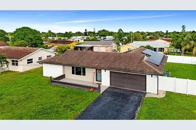 8104 NW 93rd Ter, Tamarac, FL 33321 - Photo 2