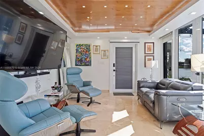 6616 E Miami Lakes Dr E, Miami Lakes, FL 33014 - Photo 12